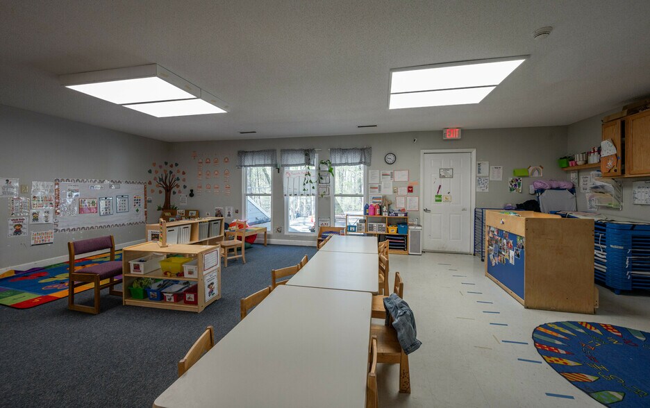 More Photos Of 1307 W Woodcroft Pky, Durham Office For Sale