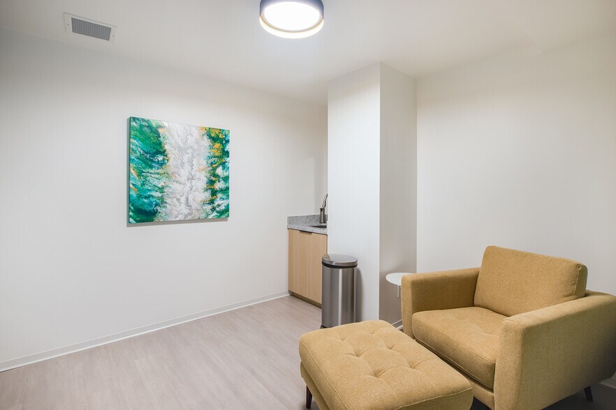 More Photos Of 18881 Von Karman Ave, Irvine Office For Lease