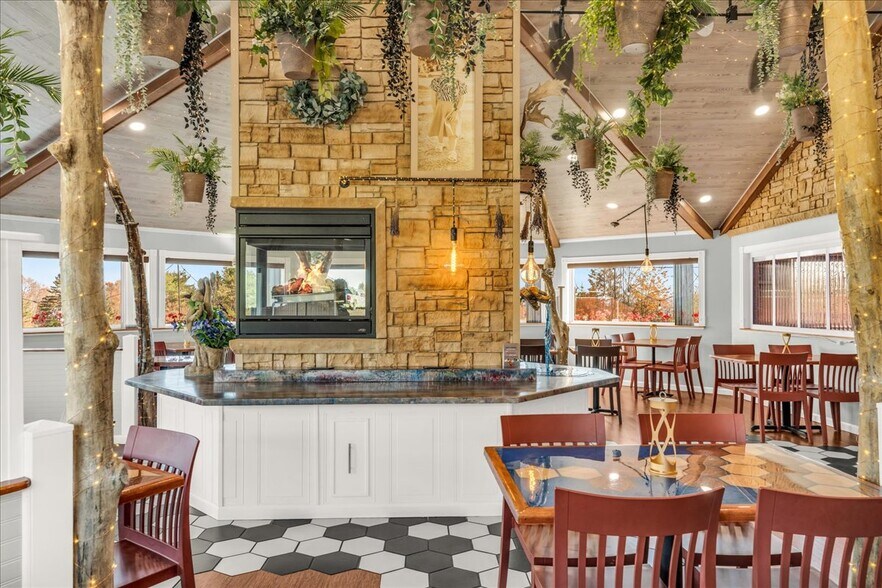 More Photos Of 357 W Main St, Searsport Freestanding For Sale