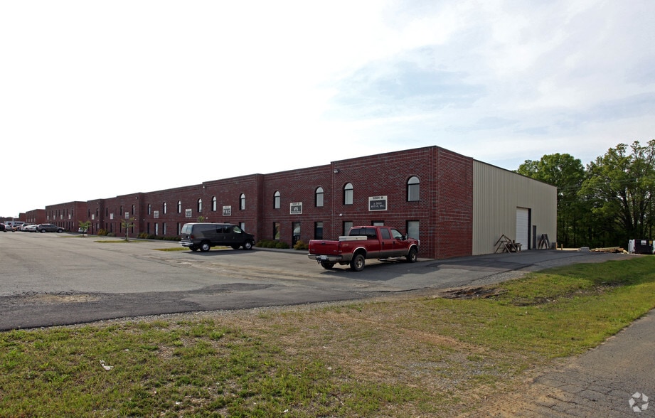 More Photos Of 1201 Technology Dr, Indian Trail Light Distribution For Lease