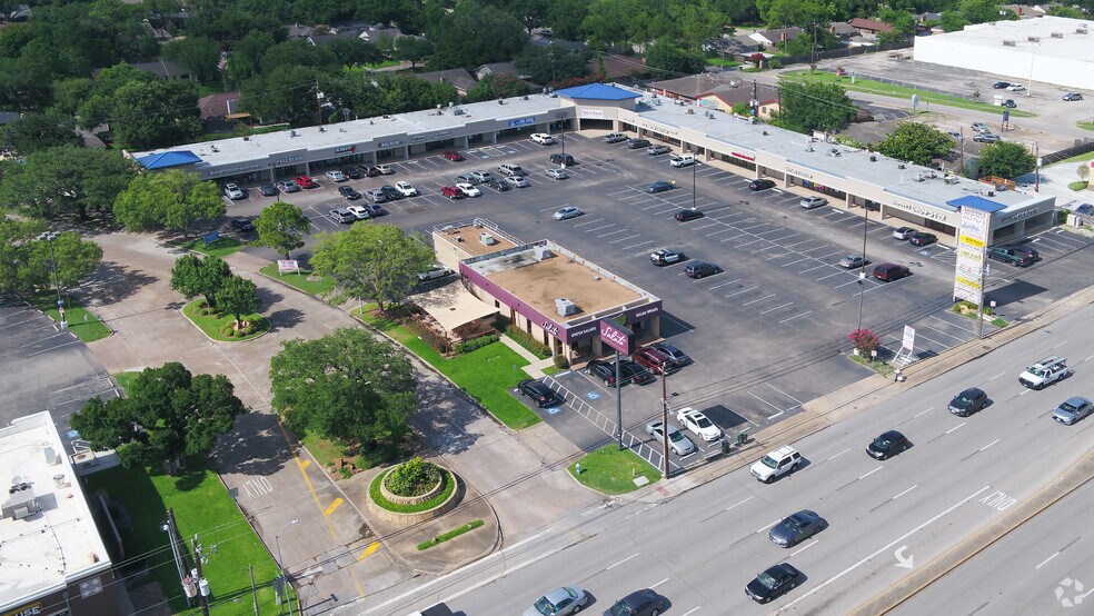 More Photos Of 10820-10890 Westheimer Rd, Houston Unknown For Lease