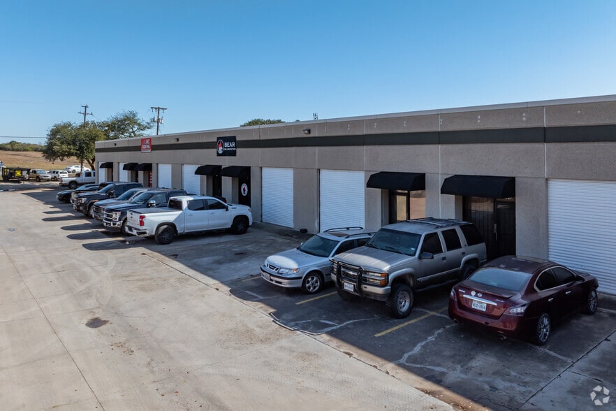 More Photos Of 14309 Toepperwein Rd, San Antonio Warehouse For Lease