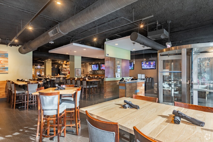 More Photos Of 140 S Dearborn St, Chicago Office For Lease