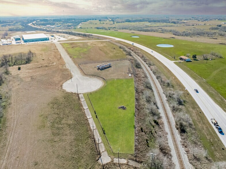More Photos Of 1801 Industrial Dr, Taylor Land For Lease