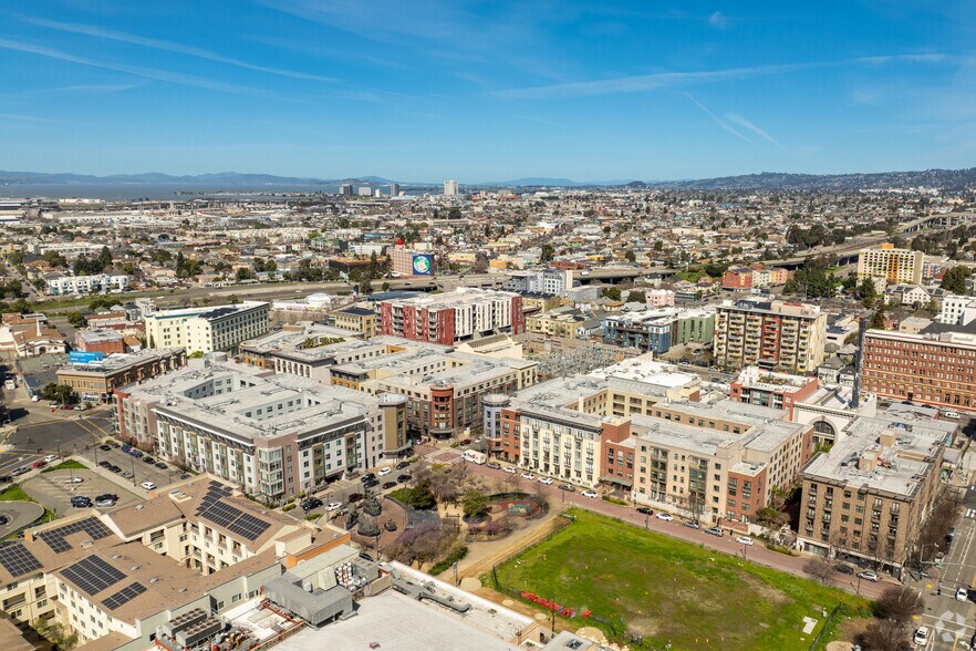 More Photos Of 1951 Telegraph Ave, Oakland Apartments For Lease
