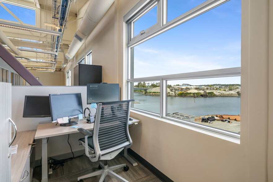 More Photos Of 388 Harbour Rd, Victoria Storefront Retail Office For Sale