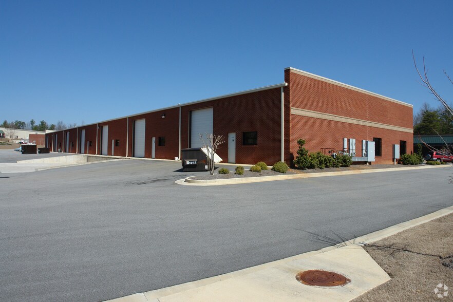 More Photos Of 5152 Bellewood Ct, Buford Warehouse For Lease