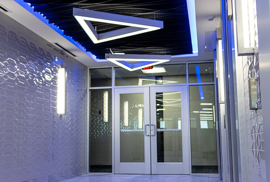 Primary Photo Of 220 SE 6th Ave, Topeka Office For Lease