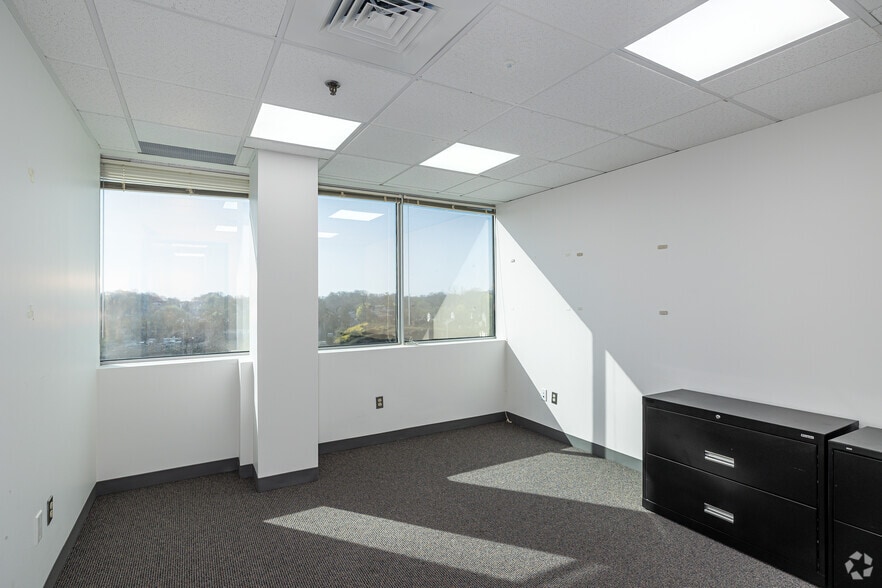 More Photos Of 200 Connecticut Ave, Norwalk Office For Lease