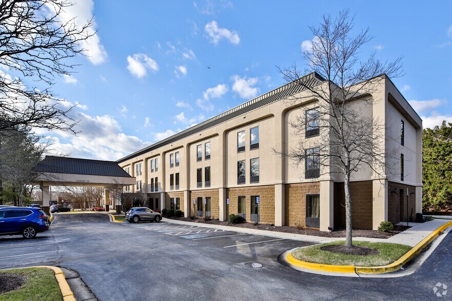 Primary Photo Of 15202 Major Lansdale Blvd, Bowie Hotel For Sale
