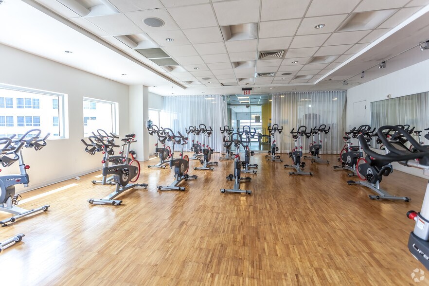More Photos Of 1500-1506 Bay Rd, Miami Beach Apartments For Lease