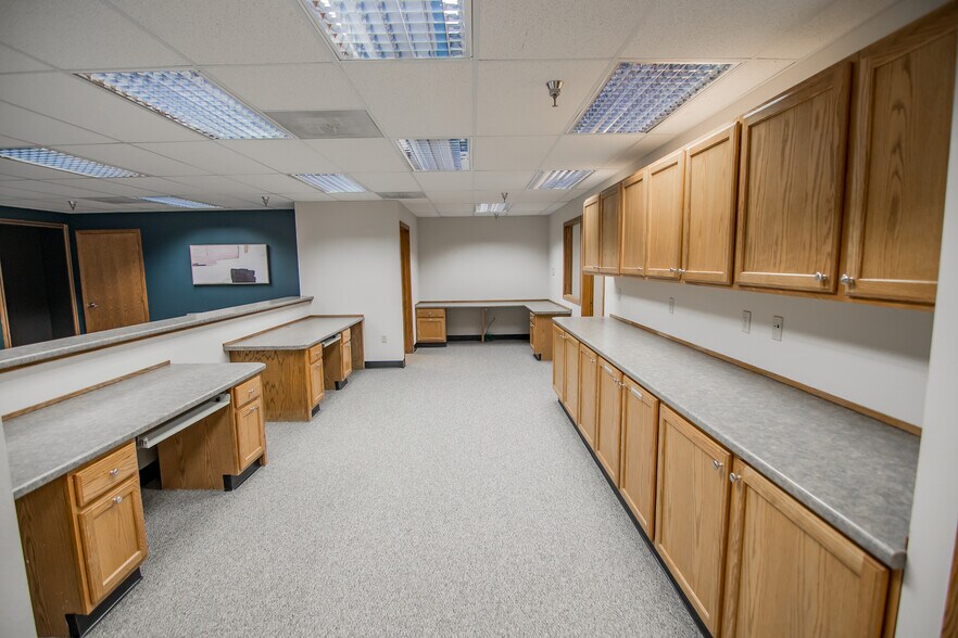 More Photos Of 631 Saint Anne St, Rapid City Medical For Lease