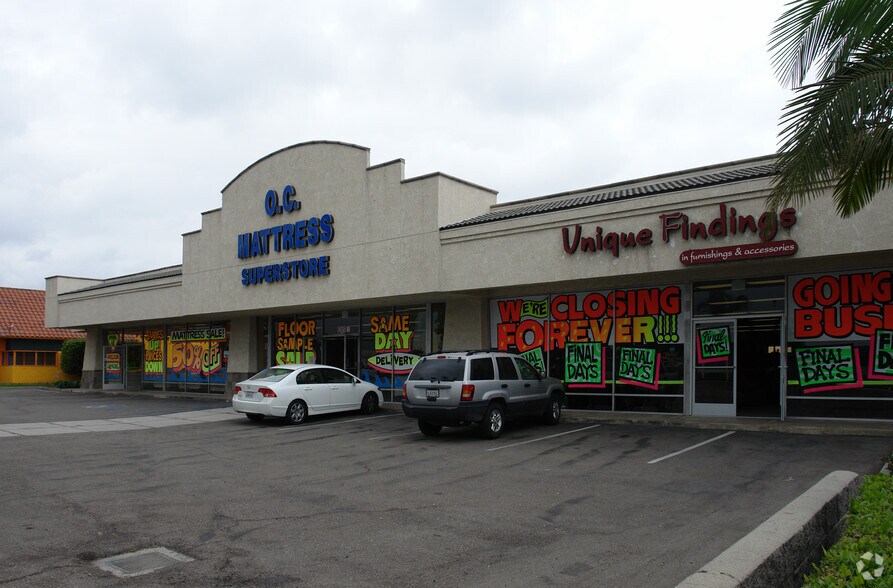 Primary Photo Of 7362 Edinger Ave, Huntington Beach Freestanding For Lease