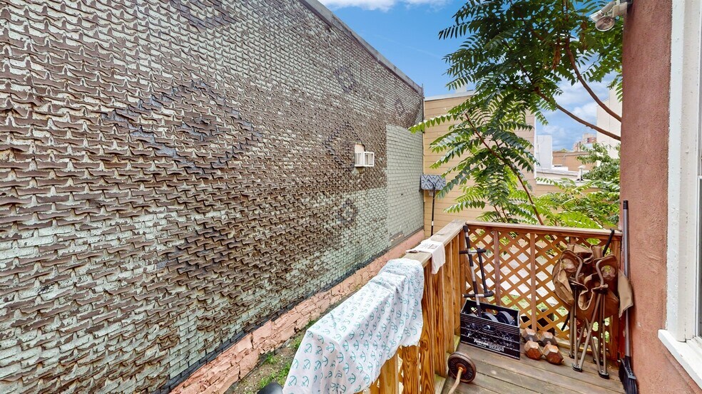 More Photos Of 603 11th St, Union City Apartments For Sale