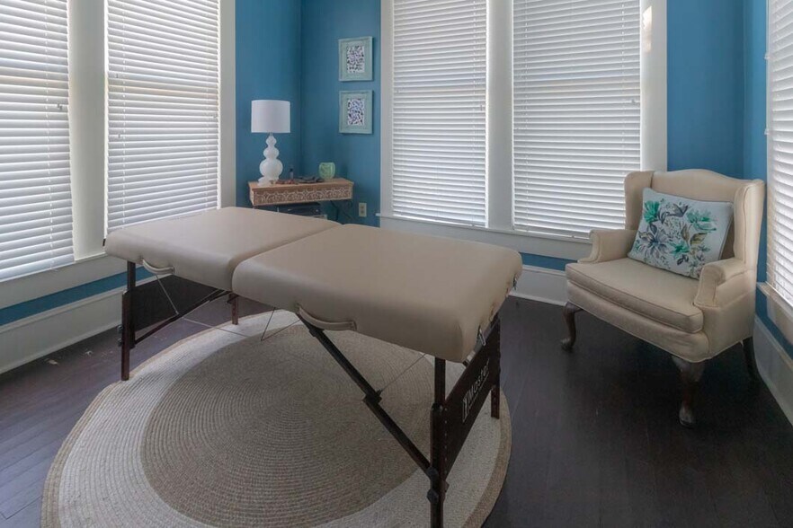 More Photos Of 816 North St, Nacogdoches Medical For Lease