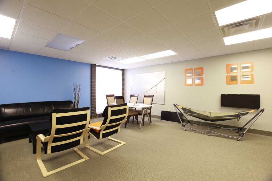 More Photos Of 1550 Old Henderson Rd, Columbus Office For Lease