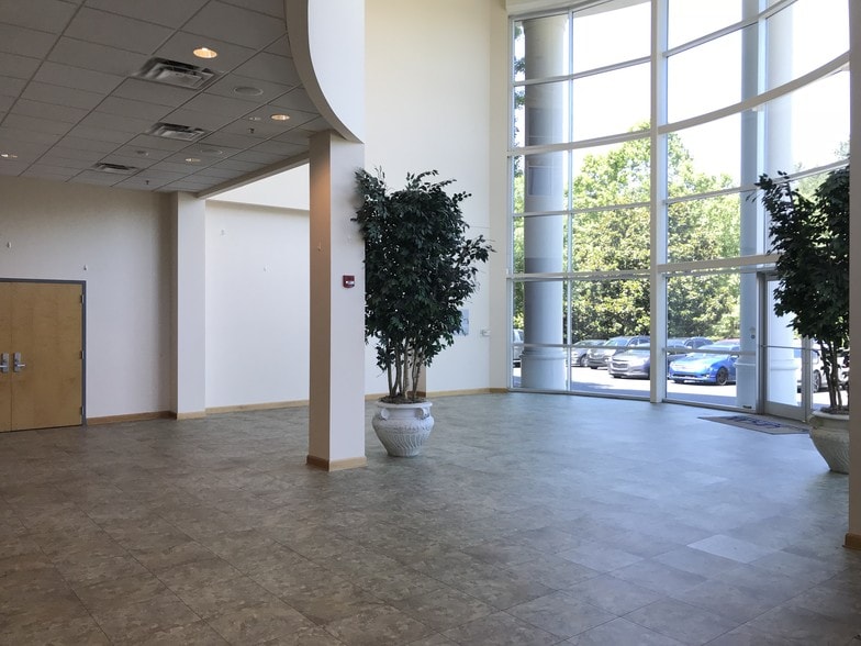 More Photos Of 3302 McGinnis Ferry Rd, Suwanee Office For Lease