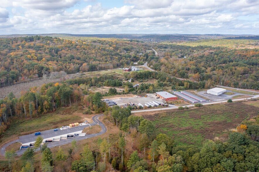 More Photos Of 4 Nora Ln, Pomfret Warehouse For Sale