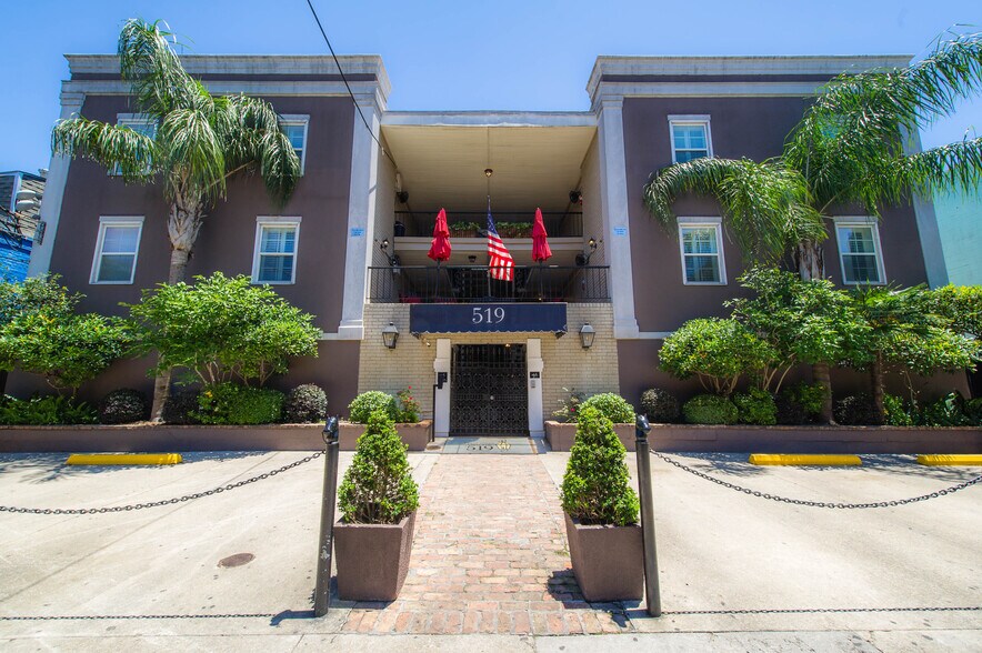 Primary Photo Of 519 Frenchmen St, New Orleans Hotel For Sale