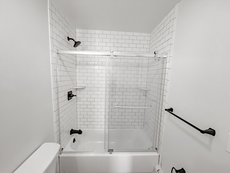 More Photos Of 140-144 Union St, Poughkeepsie Apartments For Sale