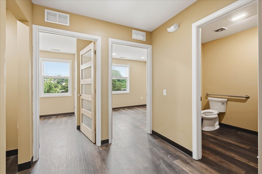 More Photos Of 641 S Prince St, Lancaster Storefront For Sale