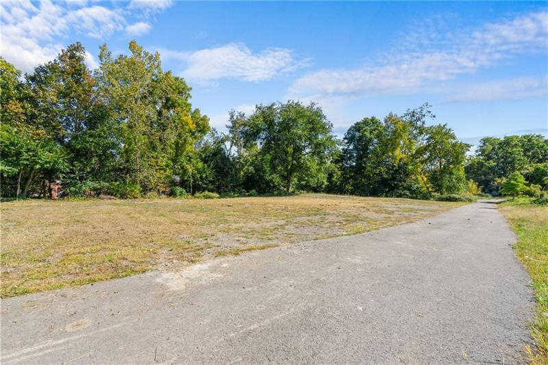 More Photos Of 2222 Freeport Rd, New Kensington General Retail For Sale