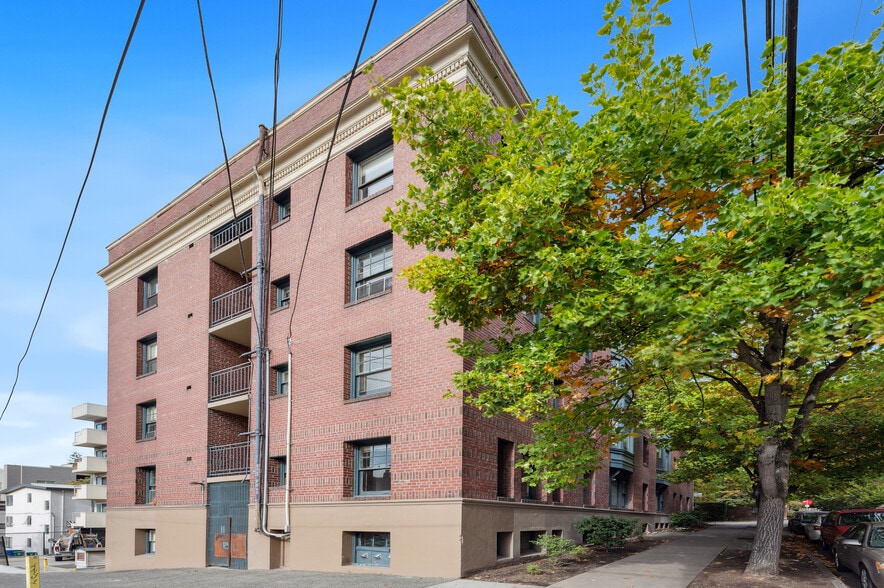 More Photos Of 605 E Denny Way, Seattle Apartments For Sale