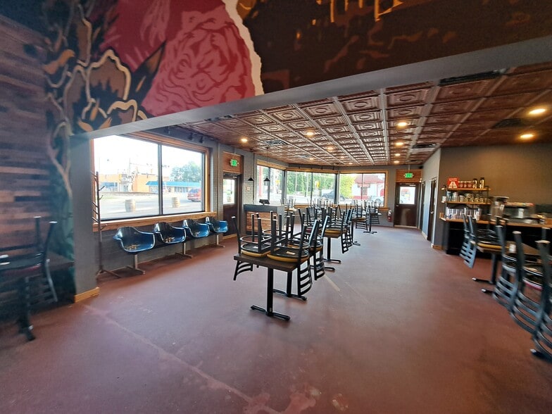 More Photos Of 5900 Miller Ave, Gary Restaurant For Sale