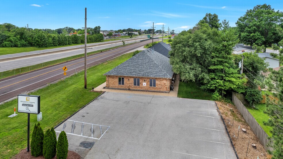 More Photos Of 763 W Terra Ln, O'Fallon Loft Creative Space For Lease