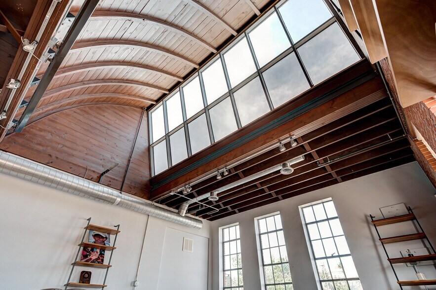 More Photos Of 700 1/2 Sheridan, Oklahoma City Office For Lease