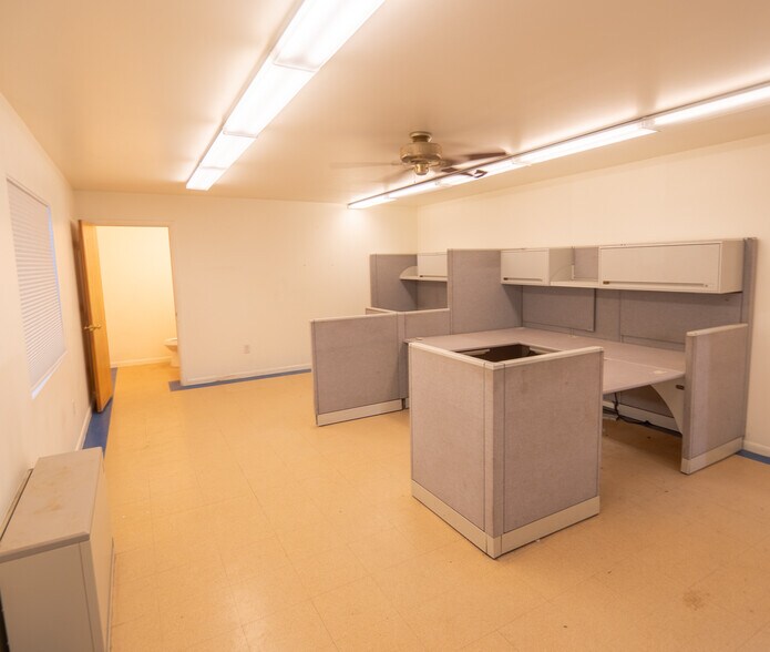 More Photos Of 14088 Interstate 25, Walsenburg Light Manufacturing For Lease