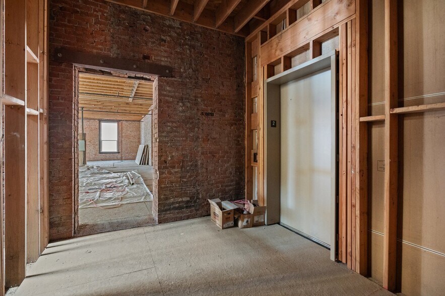 More Photos Of 115 S Jefferson St, Spokane Apartments For Lease