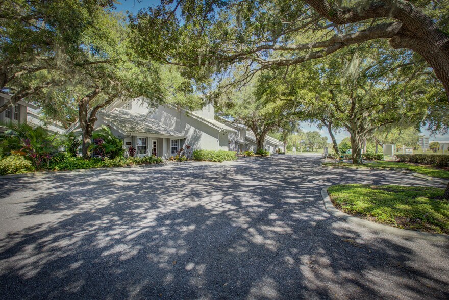 More Photos Of 1521-1525 Tamiami Trl S, Venice Office For Sale