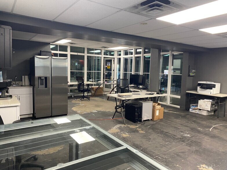 More Photos Of 308 St George Ave, New Orleans Service For Sale