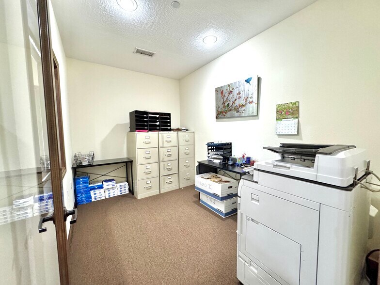 More Photos Of 18001 W Highway 105, Montgomery Medical For Lease