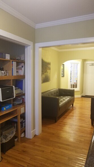 More Photos Of 331 22nd Ave N, Nashville Office For Sale