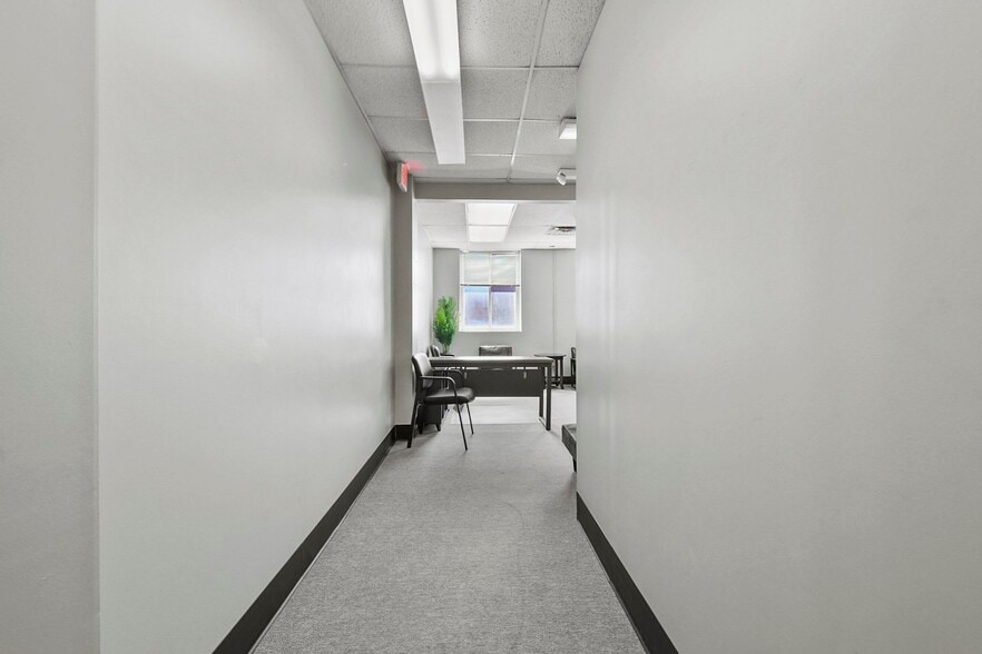 More Photos Of 5 Dover St, New Bedford Office Residential For Sale