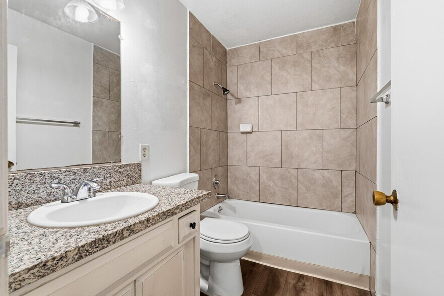 More Photos Of 1143 43rd Ave, Sacramento Apartments For Sale