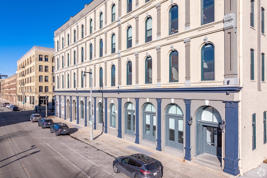 More Photos Of 170 S 2nd St, Milwaukee Apartments For Lease