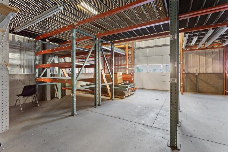 More Photos Of 12104 Deike Ct, Cheyenne Truck Terminal For Sale