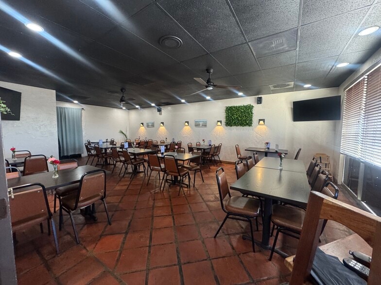 More Photos Of 821-843 N Tustin St, Orange Storefront For Lease