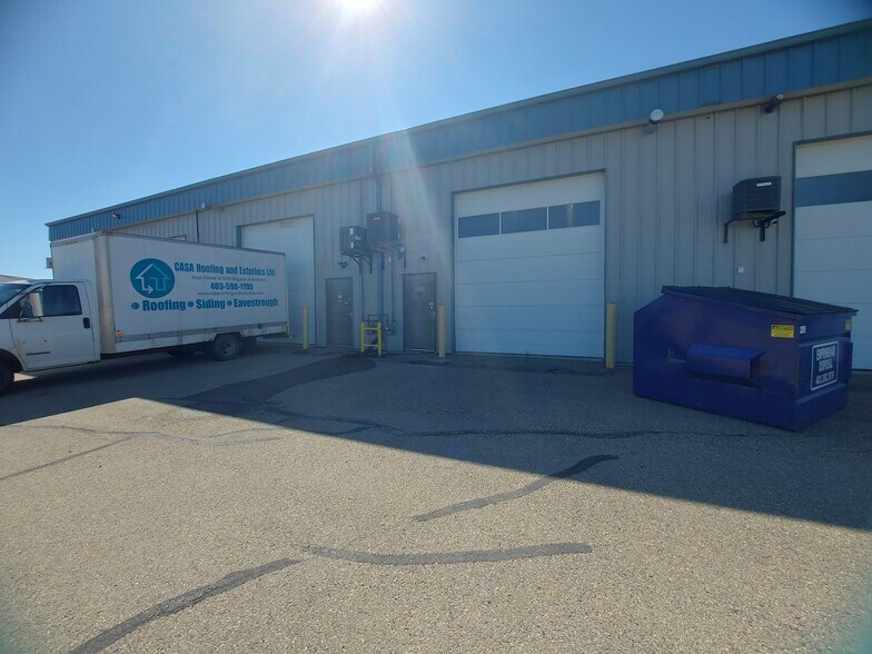 More Photos Of 7471 Edgar Industrial Bnd, Red Deer Warehouse For Lease