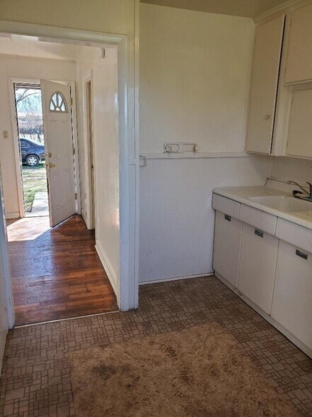 More Photos Of 144 Reager St, Medford Apartments For Sale