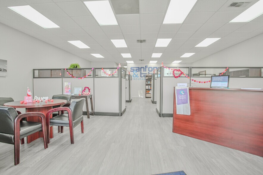 More Photos Of 1824 26th St, Snyder Office For Sale