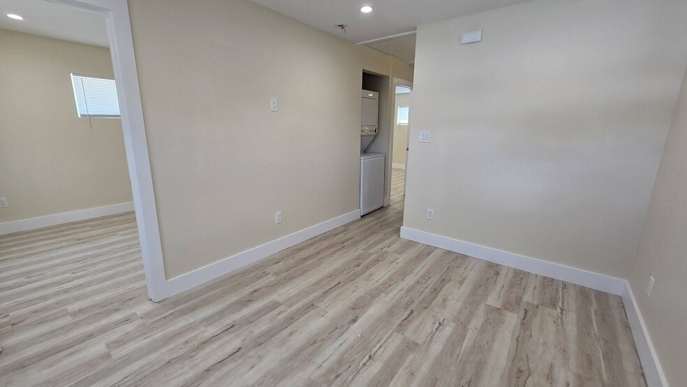 More Photos Of 3733 Seabrook St, Houston Apartments For Sale