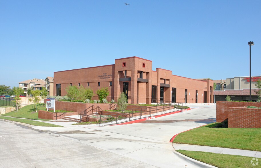 More Photos Of 6116 Oakbend Trl, Fort Worth Medical For Lease