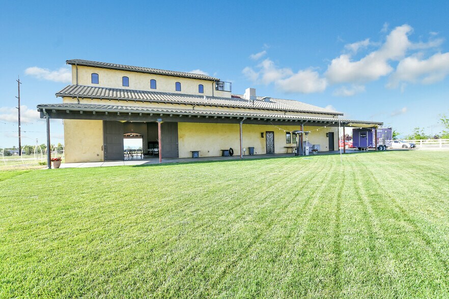 More Photos Of 8091 Balfour Rd, Brentwood Lodge Meeting Hall For Sale