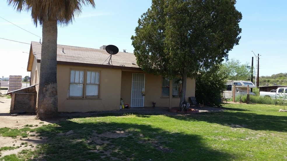 More Photos Of 1385 N Tegner St, Wickenburg Land For Lease