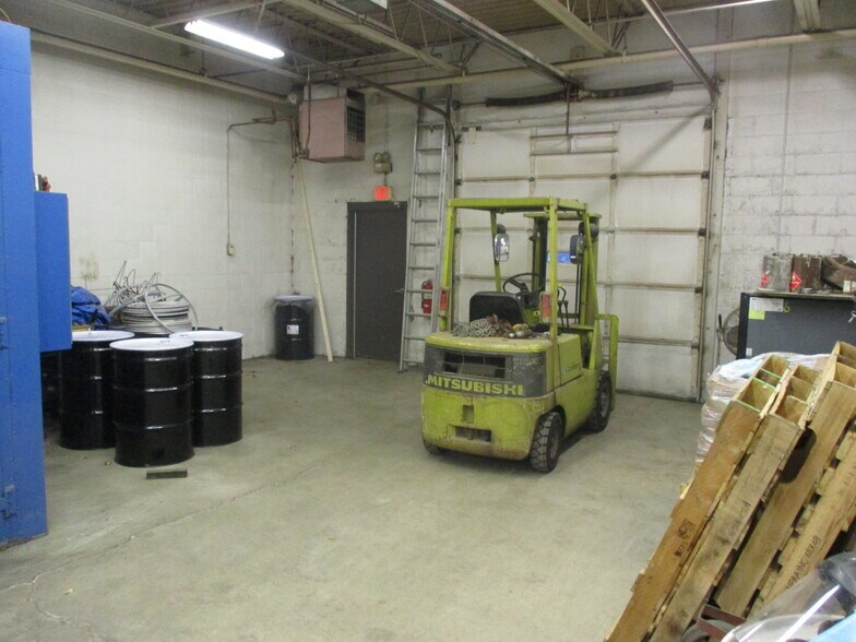 More Photos Of 3745 Dykstra Dr NW, Grand Rapids Manufacturing For Sale
