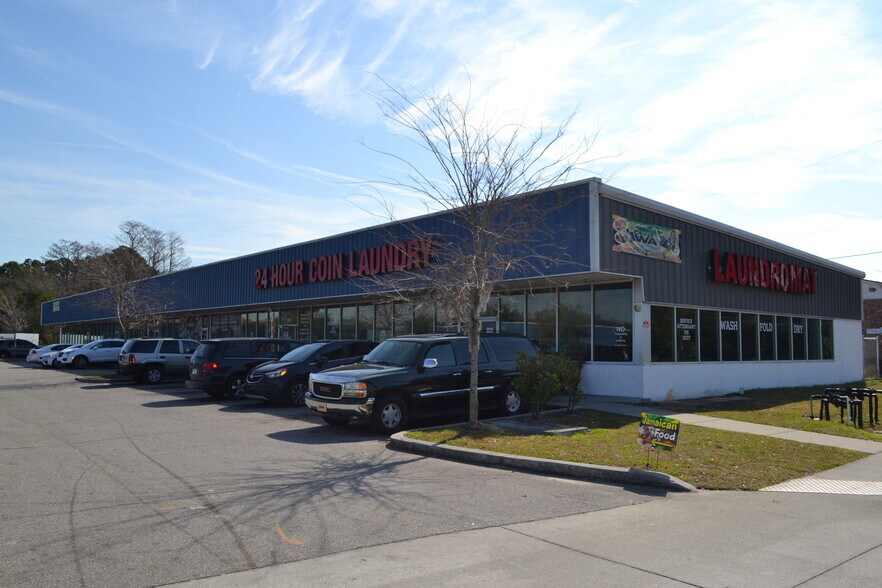 More Photos Of 10663 Monaco Dr, Jacksonville Unknown For Lease